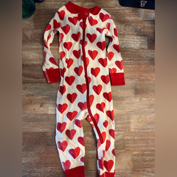 Hanna Andersson Heart Onesie 2T - Picture 1 of 3